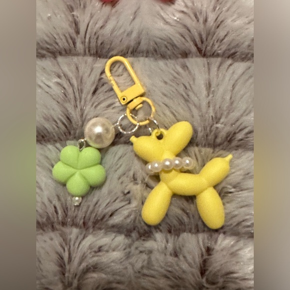 Flower Balloon Dog Acrylic Keychain - Picture 2 of 6